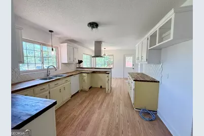 347 S College Street, Metter, GA 30439 - Photo 9