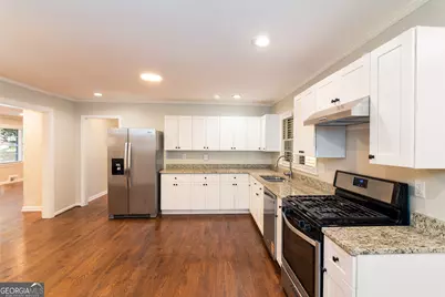 4090 Land O Lakes Drive NE, Atlanta, GA 30342 - Photo 23