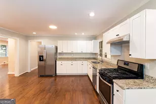 4090 Land O Lakes Dr NE, Atlanta, GA 30342 - Photo 23