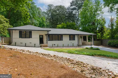 4090 Land O Lakes Drive NE, Atlanta, GA 30342 - Photo 7