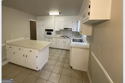 6092 Prestige Valley Road, Morrow, GA 30260 - Photo 3