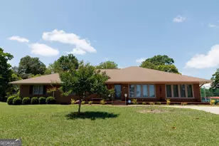 211 N Broad St, Buena Vista, GA 31803 - Photo 1