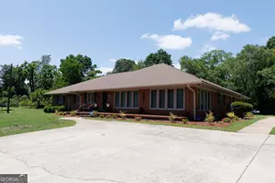 211 N Broad St, Buena Vista, GA 31803 - Photo 3