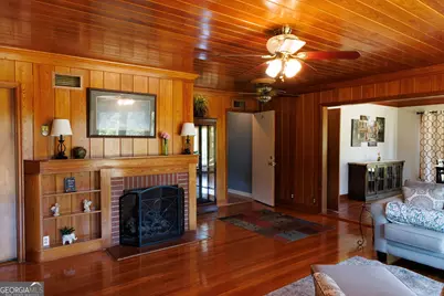 211 N Broad Street, Buena Vista, GA 31803 - Photo 9