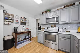 129 Royal Ln, Gray, GA 31032 - Photo 9