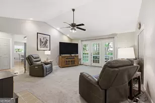 325 Springwood Dr, Clarkesville, GA 30523 - Photo 5