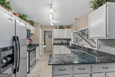 101 Leconte N, Warner Robins, GA 31088 - Photo 11