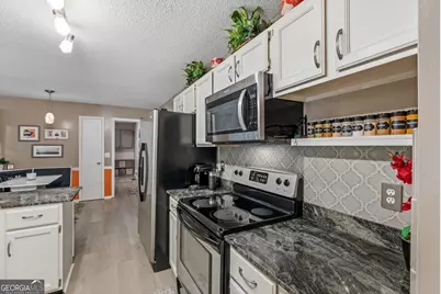 101 Leconte N, Warner Robins, GA 31088 - Photo 9