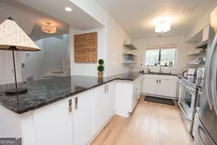 8 Northlake Cir, Peachtree City, GA 30269 - Photo 15
