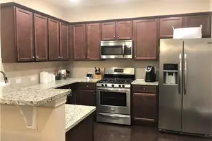 1055 Hampton Oaks Dr, Alpharetta, GA 30004 - Photo 3