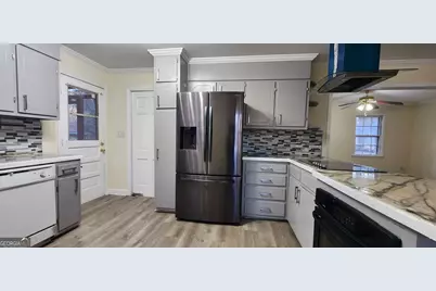 2349 Valley Way, Snellville, GA 30078 - Photo 27
