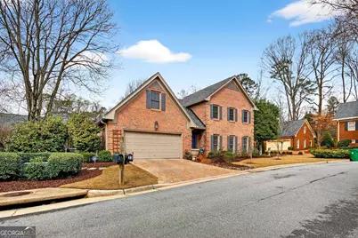 23 Downshire Circle, Decatur, GA 30033 - Photo 1