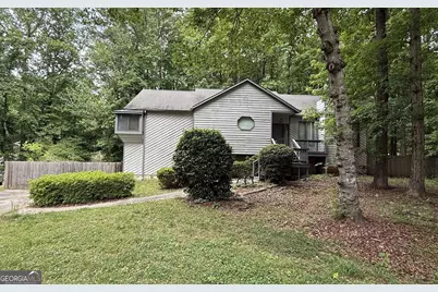 829 Post Road Way, Stone Mountain, GA 30088 - Photo 1