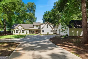 136 N Hidden Lake Dr, Eatonton, GA 31024 - Photo 1