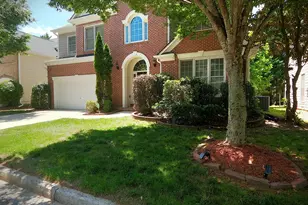 392 Cherry Tree Ln, Marietta, GA 30066 - Photo 3