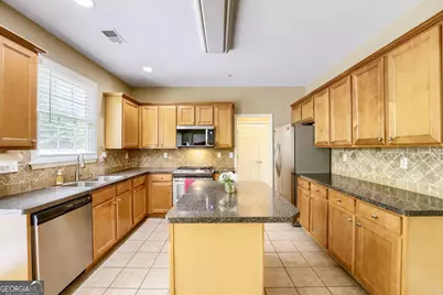 392 Cherry Tree Lane, Marietta, GA 30066 - Photo 17
