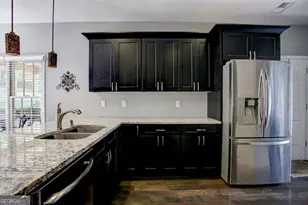 502 Huntgate Rd, Woodstock, GA 30189 - Photo 11