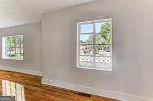 1928 Skidaway Rd, Savannah, GA 31404 - Photo 21