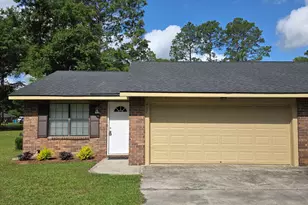 407 Savannah Ave, Rincon, GA 31326 - Photo 1