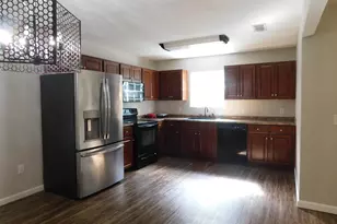 207 N Bridgeport Dr, Statesboro, GA 30461 - Photo 3