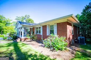 105 Sharp Dr, Carrollton, GA 30117 - Photo 3