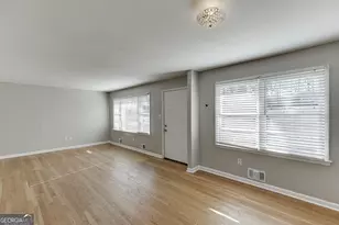 300 Forest St, Buford, GA 30518 - Photo 7
