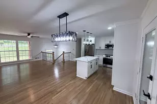 493 Rebecca St, Lawrenceville, GA 30046 - Photo 15