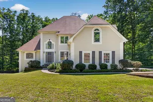 190 Indian Bluff Dr, Sharpsburg, GA 30277 - Photo 1