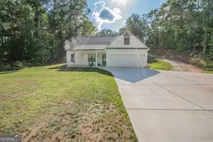 30 W Greenwood Dr, Carrollton, GA 30117 - Photo 3
