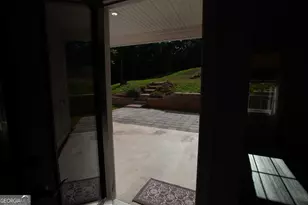 30 W Greenwood Dr, Carrollton, GA 30117 - Photo 17