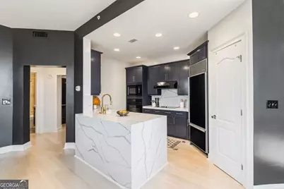 2828 Peachtree Road NW #1401, Atlanta, GA 30305 - Photo 25
