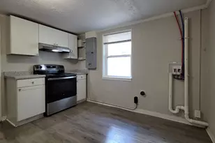 238 W Oak St, Winder, GA 30680 - Photo 3