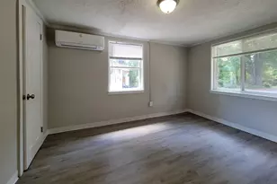238 W Oak St, Winder, GA 30680 - Photo 5