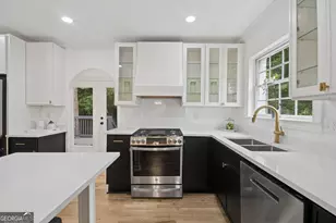 51 Willow Wood Circle, Atlanta, GA 30317 - Photo 11