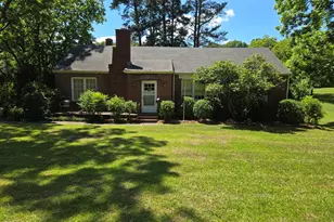 909 Thomaston St, Barnesville, GA 30204 - Photo 1