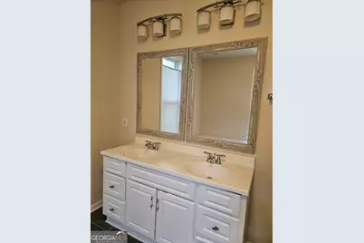 2001 Merle Circle, Decatur, GA 30032 - Photo 5