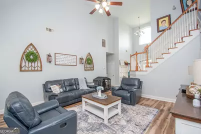 128 Windsor Court, Williamson, GA 30292 - Photo 3