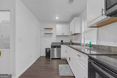 2533 Godfrey Drive NW, Atlanta, GA 30318 - Photo 9