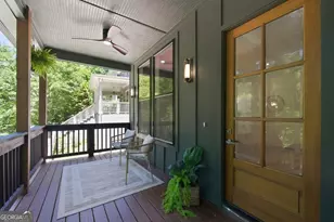 17 Lakeview Dr NE, Atlanta, GA 30317 - Photo 3