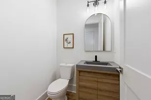 17 Lakeview Dr NE, Atlanta, GA 30317 - Photo 19