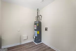 919 Tyrone Rd, Tyrone, GA 30290 - Photo 35
