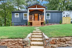 1250 Byewood Ln, Atlanta, GA 30310 - Photo 1
