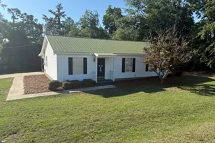 907 Adams St, Vidalia, GA 30474 - Photo 1