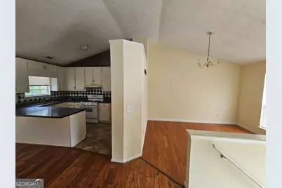 8257 Mountain Pass, Riverdale, GA 30274 - Photo 5