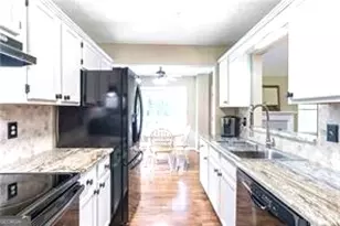 7825 Silversmith Ct, Cumming, GA 30028 - Photo 3