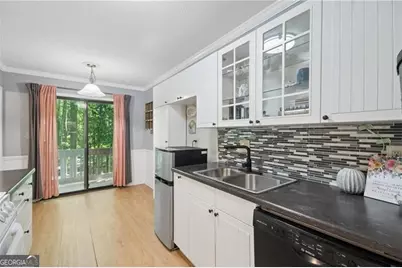 8740 Roswell Road #4A, Atlanta, GA 30350 - Photo 15