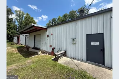 418 S Railroad Avenue, Twin City, GA 30471 - Photo 11