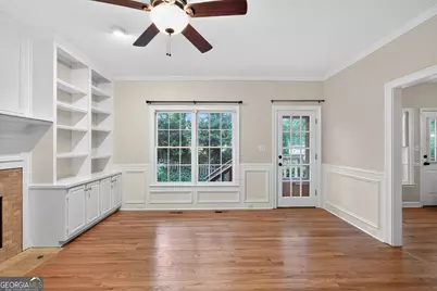 1227 Camden Hunt Drive, Lawrenceville, GA 30043 - Photo 17
