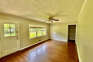 109 Maddox Rd, Griffin, GA 30224 - Photo 9