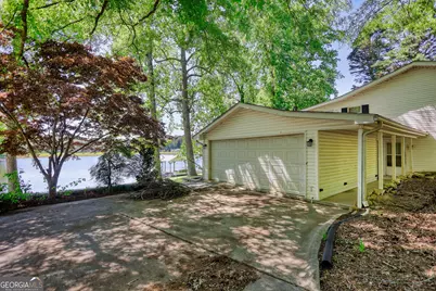 2286 NE E Lake Drive, Conyers, GA 30012 - Photo 17